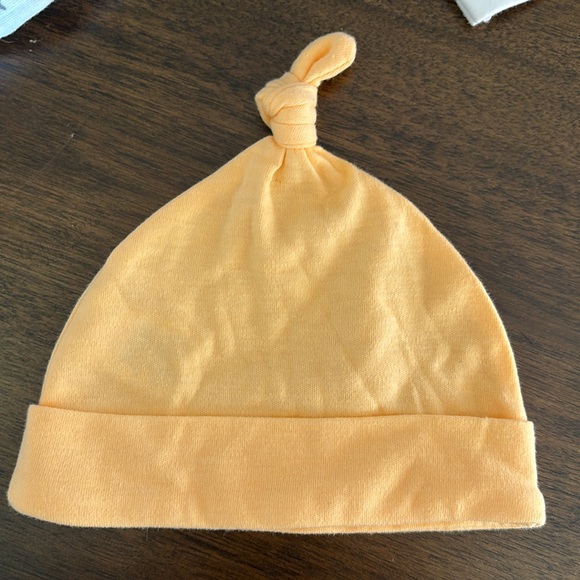 Ghost / Pumkin Footie With Hat - Picture 3 of 6